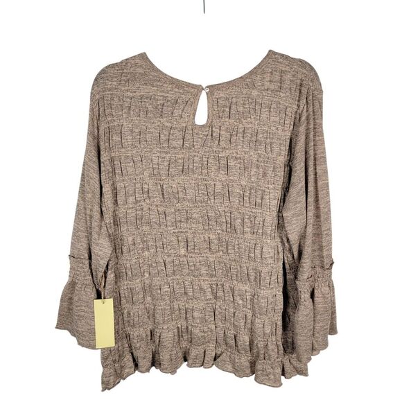 NWT Paper + Tee Top Womens Size 2x Taupe Ruched Blouse Keyhole Back Bell Sleeves - Picture 4 of 8